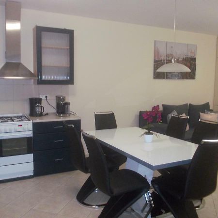 Centrum Apartman Apartment Szeged Ngoại thất bức ảnh