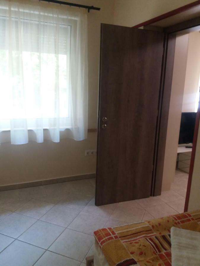Centrum Apartman Apartment Szeged Ngoại thất bức ảnh