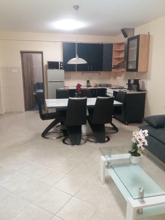 Centrum Apartman Apartment Szeged Ngoại thất bức ảnh