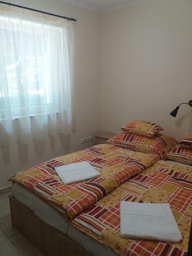 Centrum Apartman Apartment Szeged Ngoại thất bức ảnh